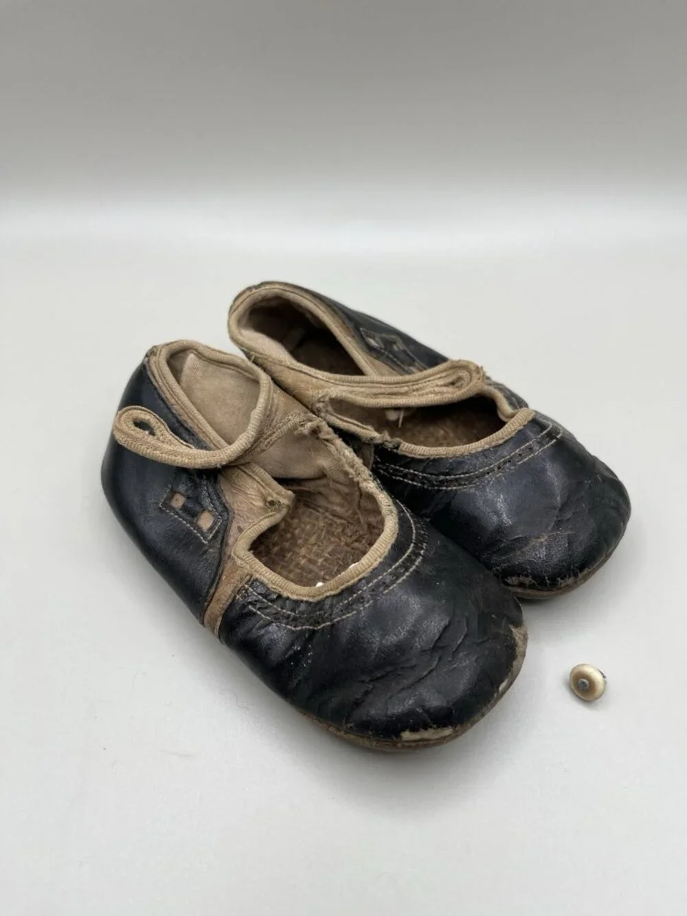 Antique Victorian Edwardian Children’s Black Leather Button Shoes 1895-1915 Baby